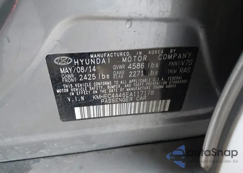 2014 Hyundai Sonata Hybrid z USA, uszkodzony, nr VIN KMHEC4A46EA117178